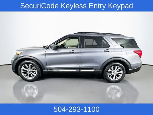 Used 2022 Ford Explorer XLT w/ Equipment Group 202A image 8