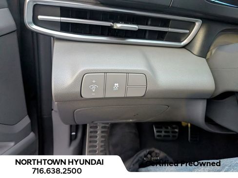 Certified 2025 Hyundai Elantra Sport image 28