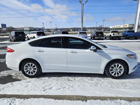 Used 2018 Ford Fusion S image 5
