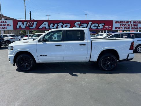 Used 2025 RAM 1500 Big Horn AWD/4WD image 8