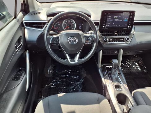 Used 2022 Toyota Corolla Cross LE FWD image 4