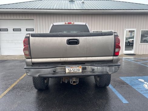 Used 2007 Chevrolet Silverado 2500 LT w/ Heavy-Duty Power Package image 4