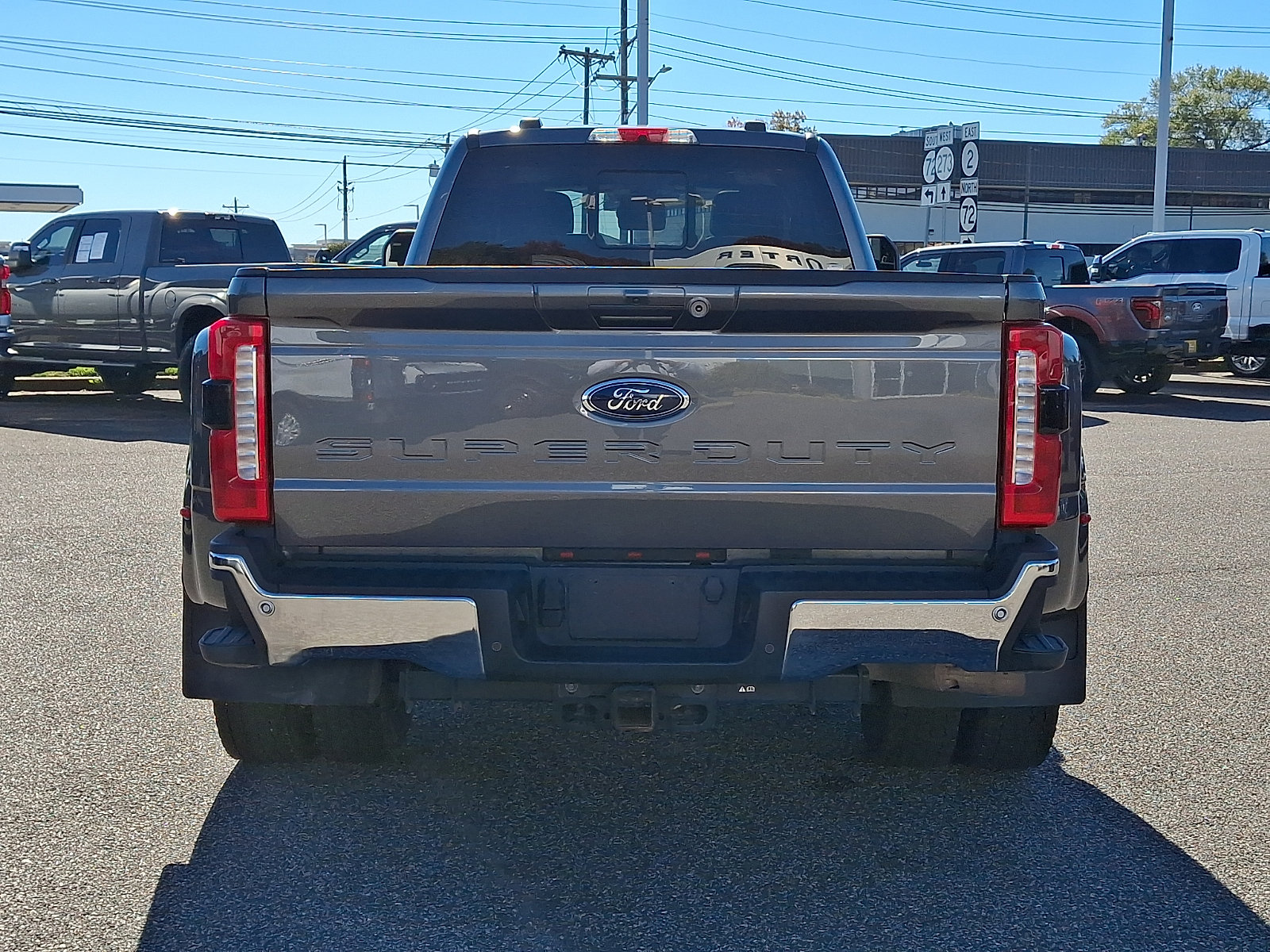 Used 2025 Ford F450 Lariat w/ Lariat Ultimate Package AWD/4WD image 9