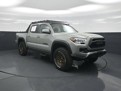 Certified 2022 Toyota Tacoma SR5 w/ Trail Edition AWD/4WD image 1