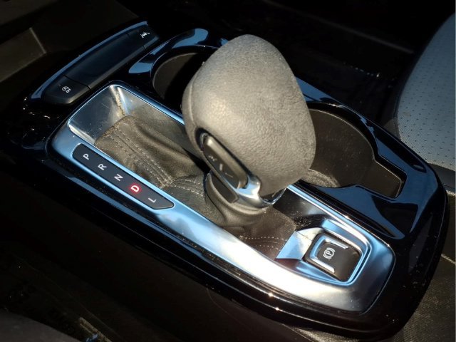 Used 2024 Chevrolet Trax LT w/ LT Convenience Package FWD image 20