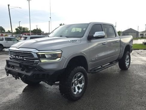 Used 2019 RAM 1500 Laramie w/ Off Road Group AWD/4WD image 7