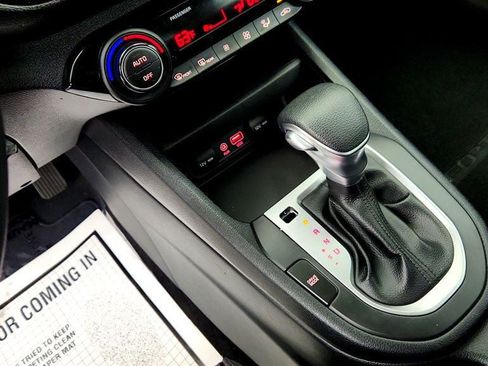 Used 2019 Kia Forte LXS FWD image 34