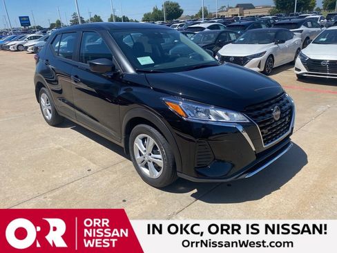 New 2025 Nissan Kicks Play S image 7