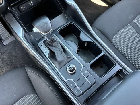 Certified 2022 Kia Sorento LX FWD image 23