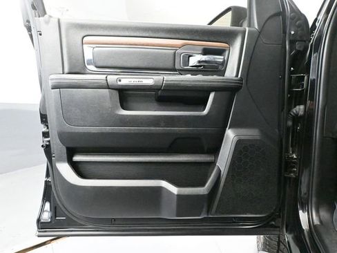 Used 2015 RAM 2500 Laramie w/ Convenience Group image 19