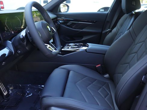 New 2026 BMW 530i w/ M Sport Package RWD image 9