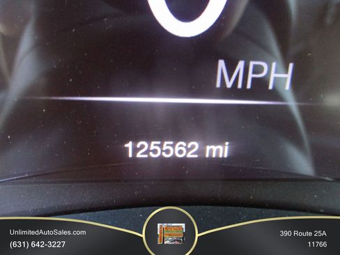 Used 2018 Jeep Grand Cherokee Laredo AWD/4WD image 12