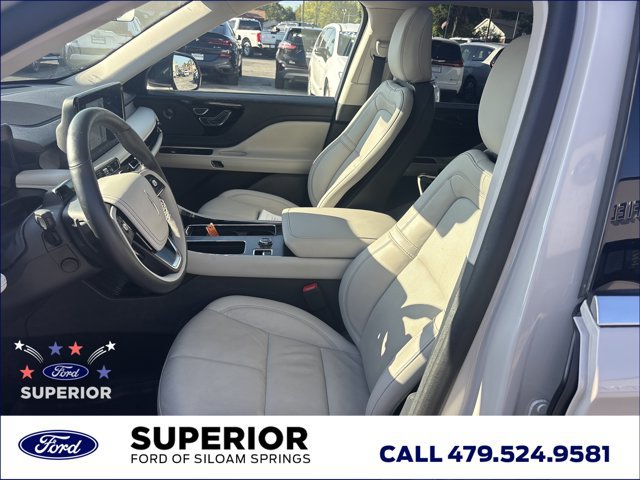 Used 2025 Lincoln Aviator Reserve w/ Illumination Package AWD/4WD image 16