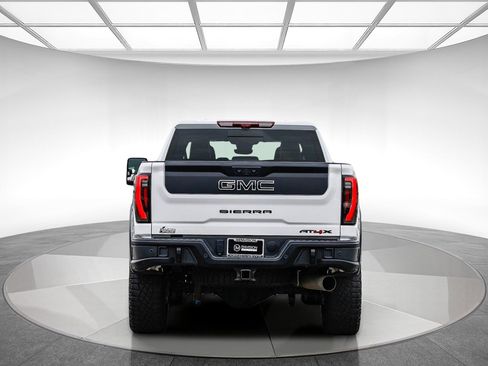Used 2024 GMC Sierra 2500 AT4X w/ AT4X AEV Edition image 3