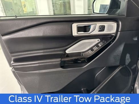 Used 2022 Ford Explorer Platinum w/ Equipment Group 601A image 24