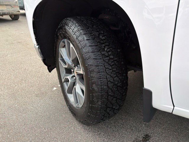 Certified 2021 Chevrolet Silverado 1500 LT AWD/4WD image 11