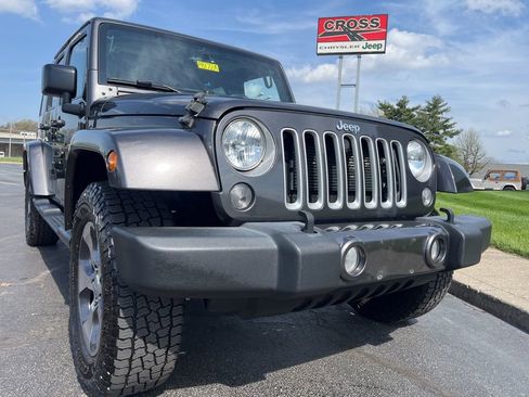Used 2017 Jeep Wrangler Unlimited Sahara w/ Connectivity Group image 69