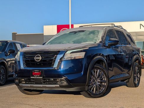 Certified 2024 Nissan Pathfinder SL w/ SL Premium Package image 29