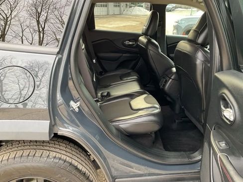 Used 2017 Jeep Cherokee Trailhawk w/ Comfort/Convenience Group image 20