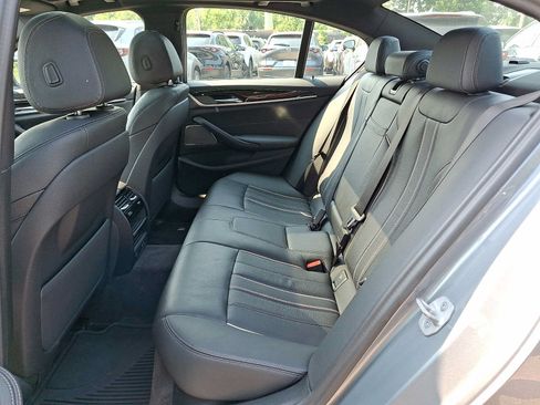 Used 2023 BMW 530e xDrive w/ Premium Package AWD/4WD image 8
