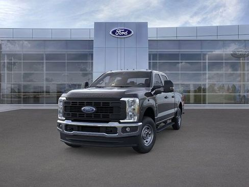 New 2026 Ford F250 XL w/ XL Chrome Package image 2