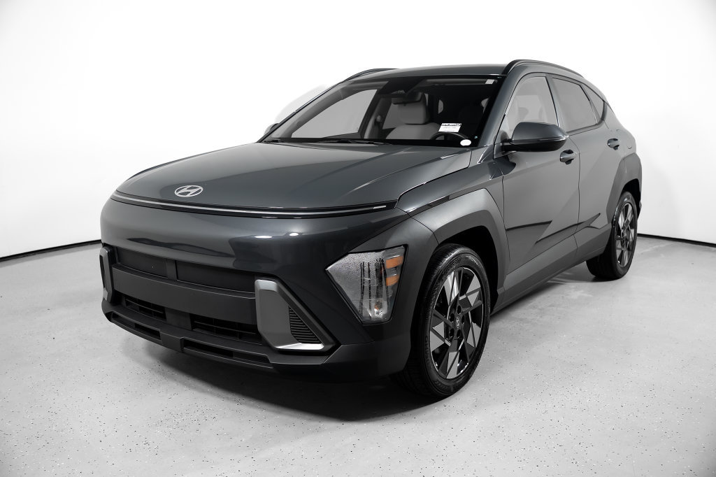 Certified 2025 Hyundai Kona SEL FWD image 16