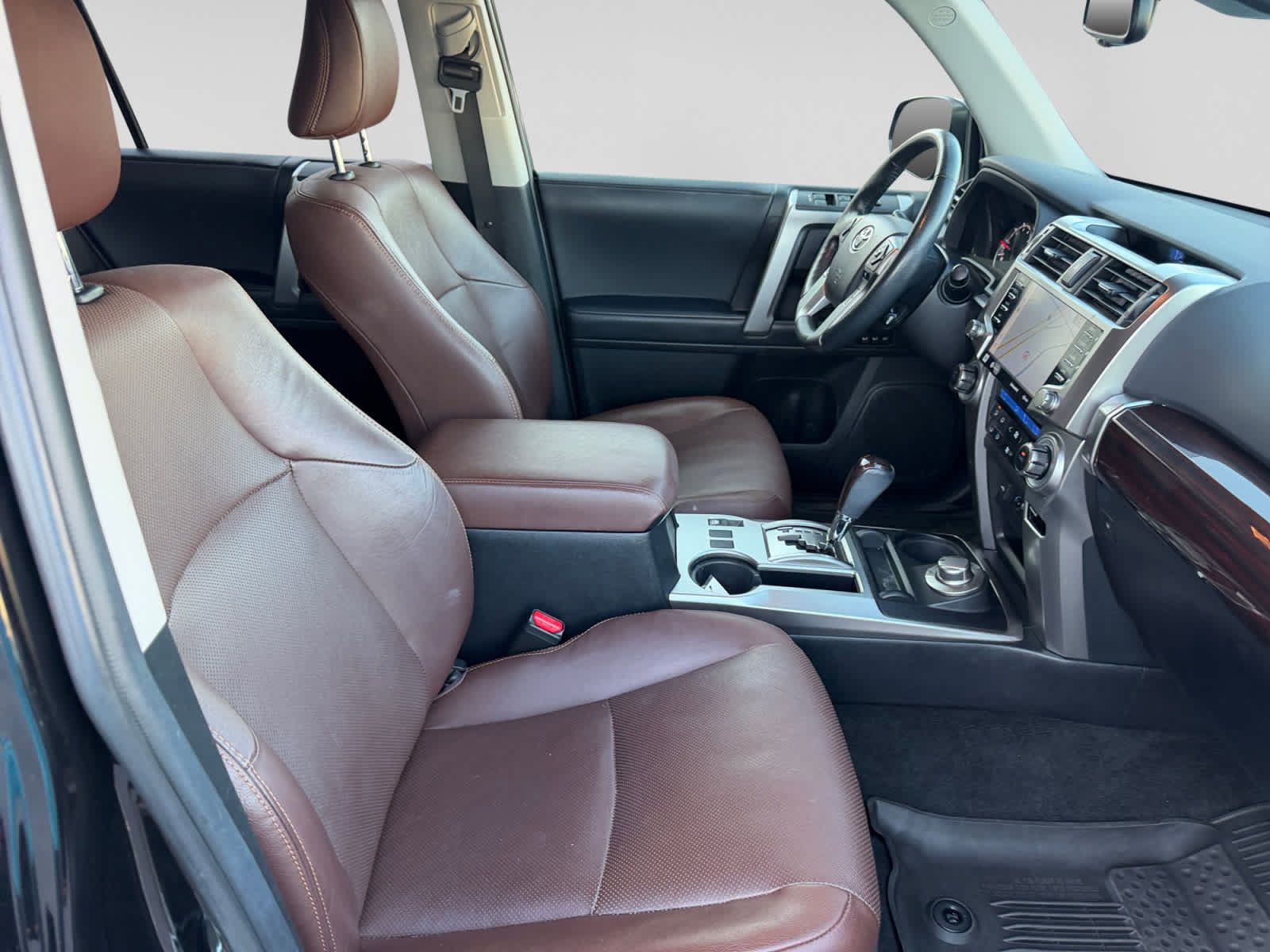 Used 2023 Toyota 4Runner Limited AWD/4WD image 16