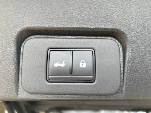 Used 2025 Nissan Rogue SV w/ Rock Creek Premium Package AWD/4WD image 11