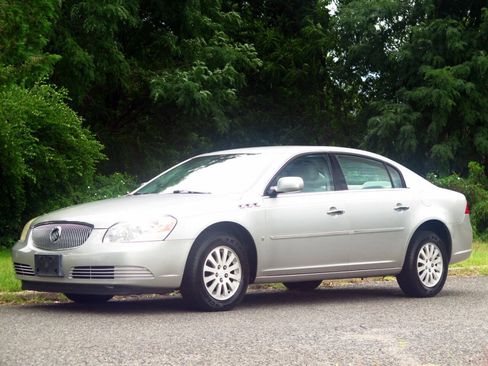 Used 2007 Buick Lucerne CX FWD image 1