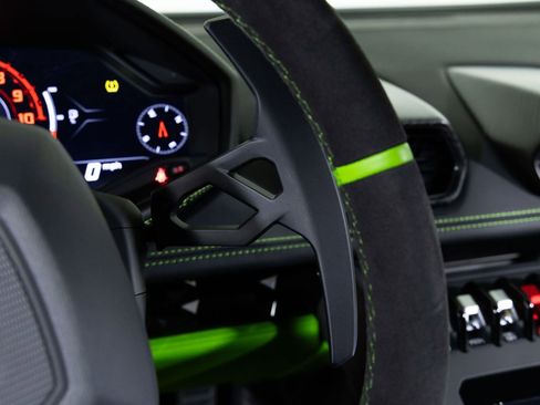 Used 2024 Lamborghini Huracan Sterrato image 25