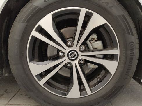 Used 2023 Nissan Sentra SV FWD image 31