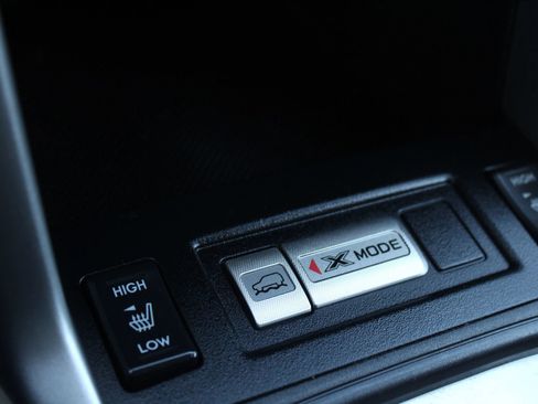 Used 2014 Subaru Forester 2.5i Limited image 31