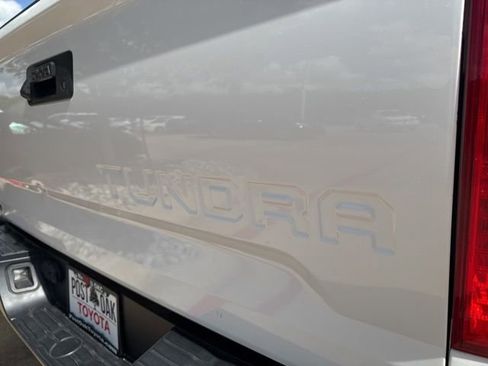 Used 2018 Toyota Tundra SR5 w/ SR5 Upgrade Package image 49