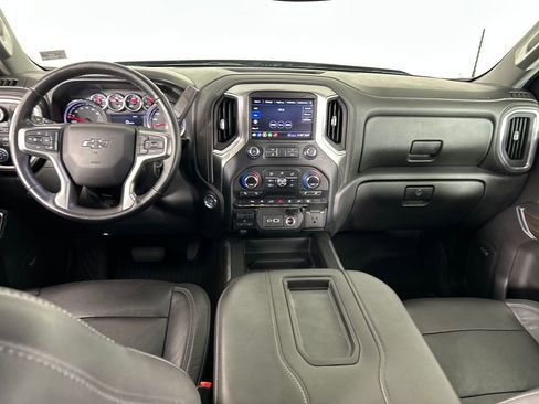 Used 2020 Chevrolet Silverado 1500 LT Trail Boss w/ Midnight Edition AWD/4WD image 20