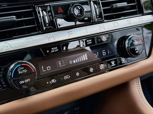New 2026 Nissan Pathfinder Platinum AWD/4WD image 13