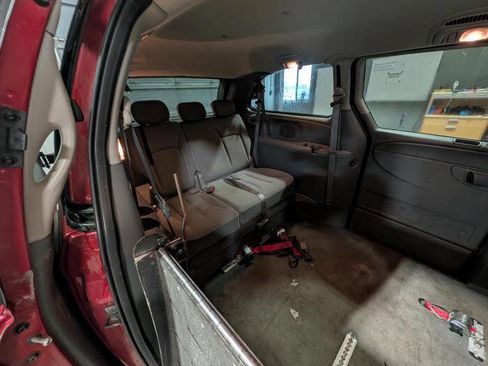 Used 2007 Dodge Grand Caravan SXT FWD image 27
