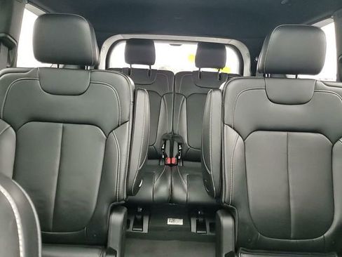 Used 2024 Jeep Grand Cherokee L Limited w/ Luxury Tech Group II image 25