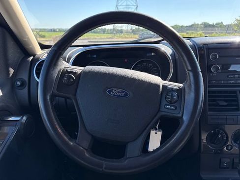Used 2010 Ford Explorer XLT AWD/4WD image 20