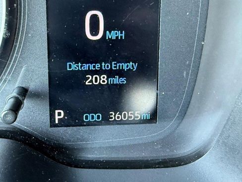 Used 2022 Toyota Corolla SE image 16