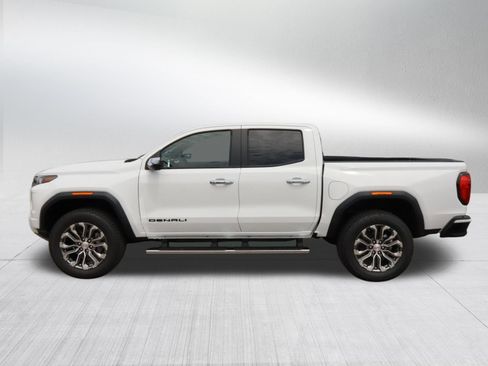 New 2026 GMC Canyon Denali w/ LPO, Black Badging Package AWD/4WD image 4