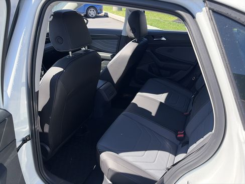 Used 2025 Volkswagen Jetta SEL image 22