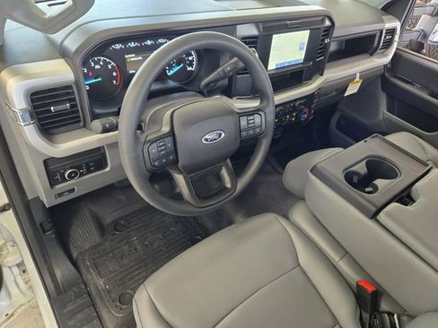 New 2026 Ford F250 XL w/ XL Chrome Package RWD image 20