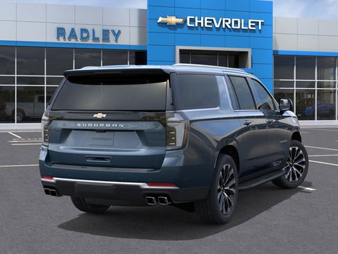 New 2026 Chevrolet Suburban High Country w/ Sun And Tow Package image 4
