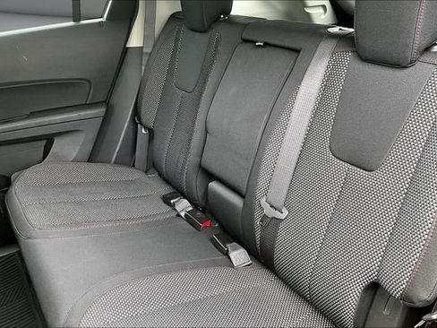 Used 2017 GMC Terrain SLE FWD image 22