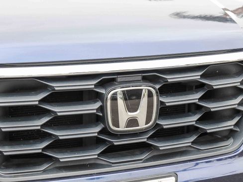 Used 2023 Honda Pilot EX-L image 4