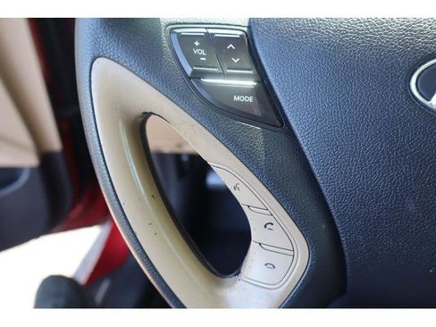 Used 2013 Hyundai Sonata Limited FWD image 11