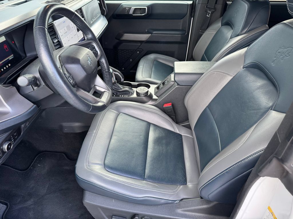 Used 2023 Ford Bronco Outer Banks w/ Sasquatch Package AWD/4WD image 20