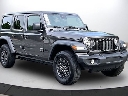 Certified 2024 Jeep Wrangler Unlimited Sport AWD/4WD image 2