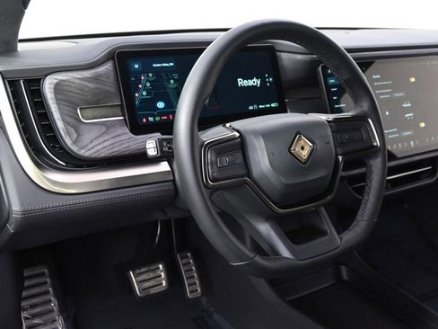 Used 2023 Rivian R1S Adventure AWD/4WD image 11