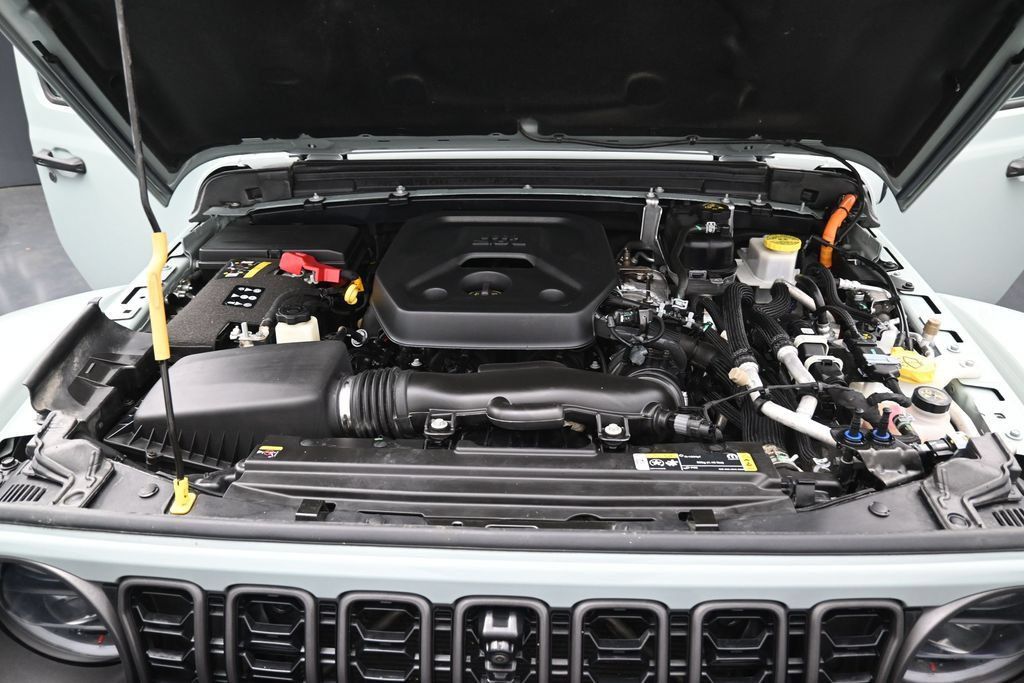 Used 2023 Jeep Wrangler Unlimited Rubicon 4xe AWD/4WD image 35